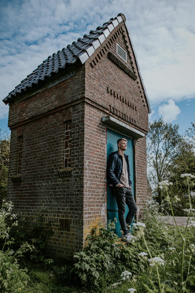 Portret in Aalsum, Friesland, door portretfotograaf Nickie Fotografie.
