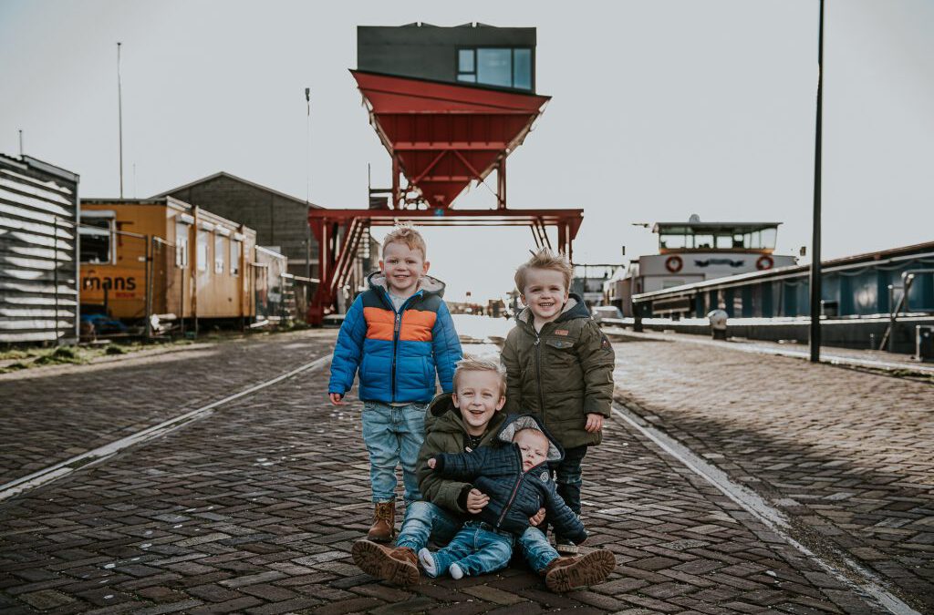Fotoshoot Friesland, Harlingen, in Willemshaven door fotograaf NIckie Fotografie.