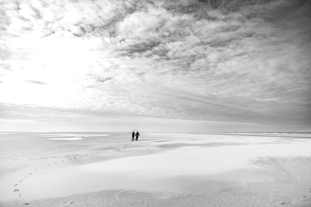 Fotograaf Schiermonnikoog. Fotoshoot op het strand door Nickie Fotografie uit Friesland.