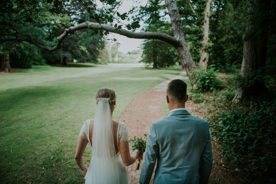 Huwelijksfotografie in Overtuin Oranjewoud door Nickie Fotografie.