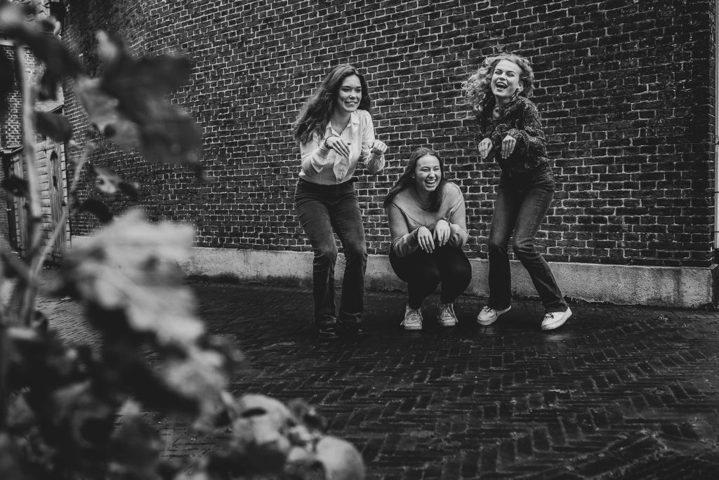Maffe fotoreportage van drie meiden door fotograaf Nickie Fotografie