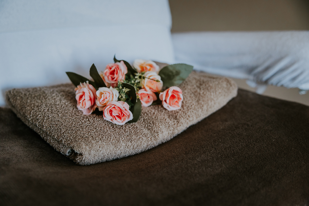 Detailshot van de handdoeken in de salon. Bedrijfsfotografie door fotograaf Nickie Fotografie uit Friesland.