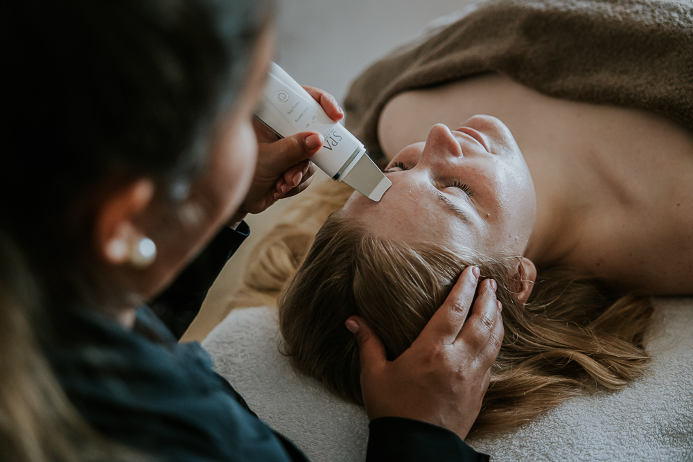 Bedrijfsfotografie in de schoonheidssalon te Holwerd door bedrijfsfotograaf Nickie Fotografie uit Friesland.