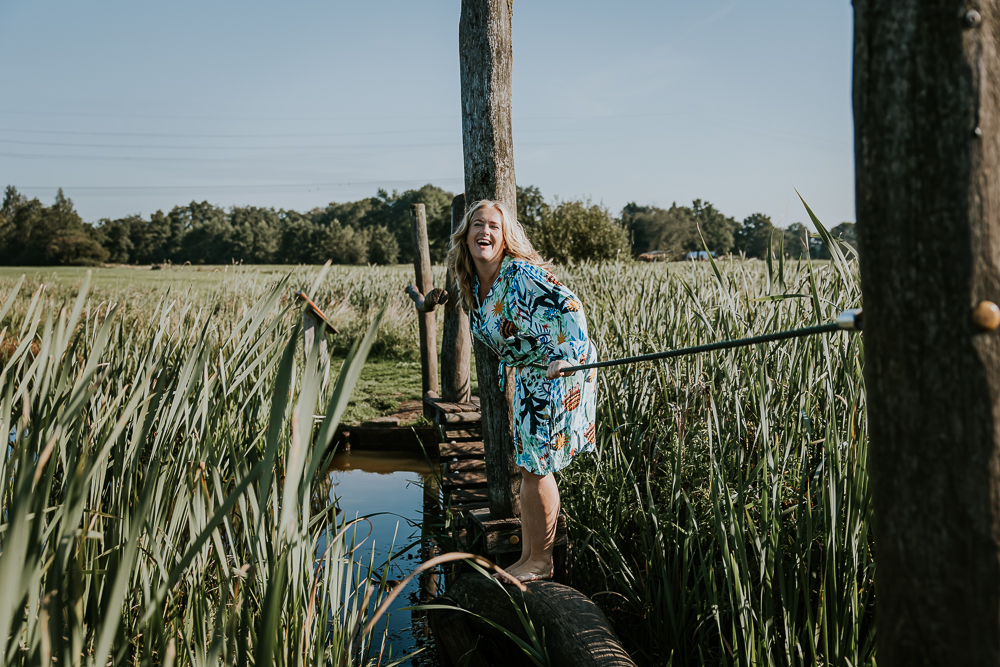 Blotevoetenpad Opende in Groningen. Gezinsshoot door fotograaf Nickie Fotografie.