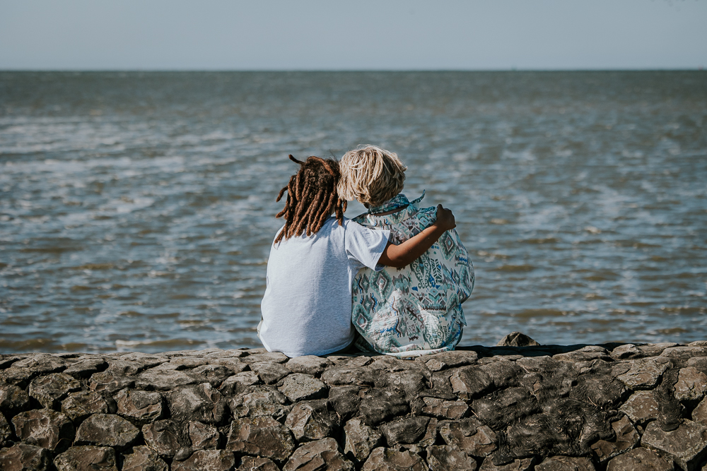 Familieshoot bij zeedijk