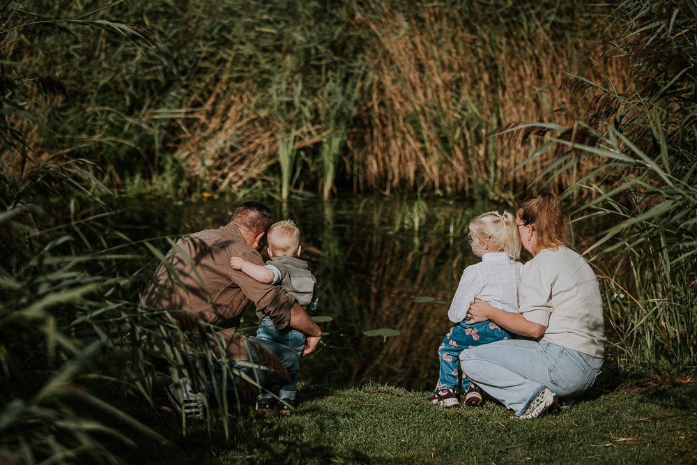 Gezinsfotografie Earnewâld door fotograaf Nickie Fotografie uit Friesland.