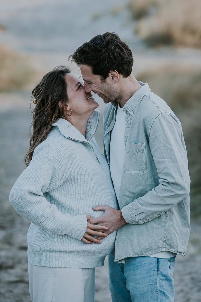 Zwangerschapsreportage Friesland door fotograaf Nickie Fotografie uit Dokkum.