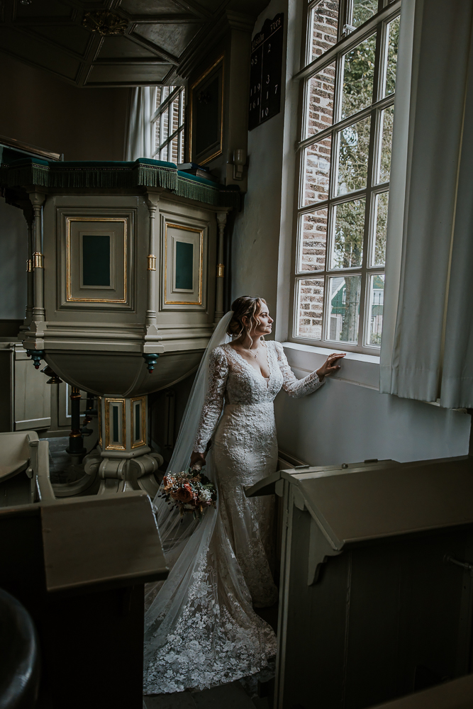 Trouwen in Het kerkje aan zee op Urk.