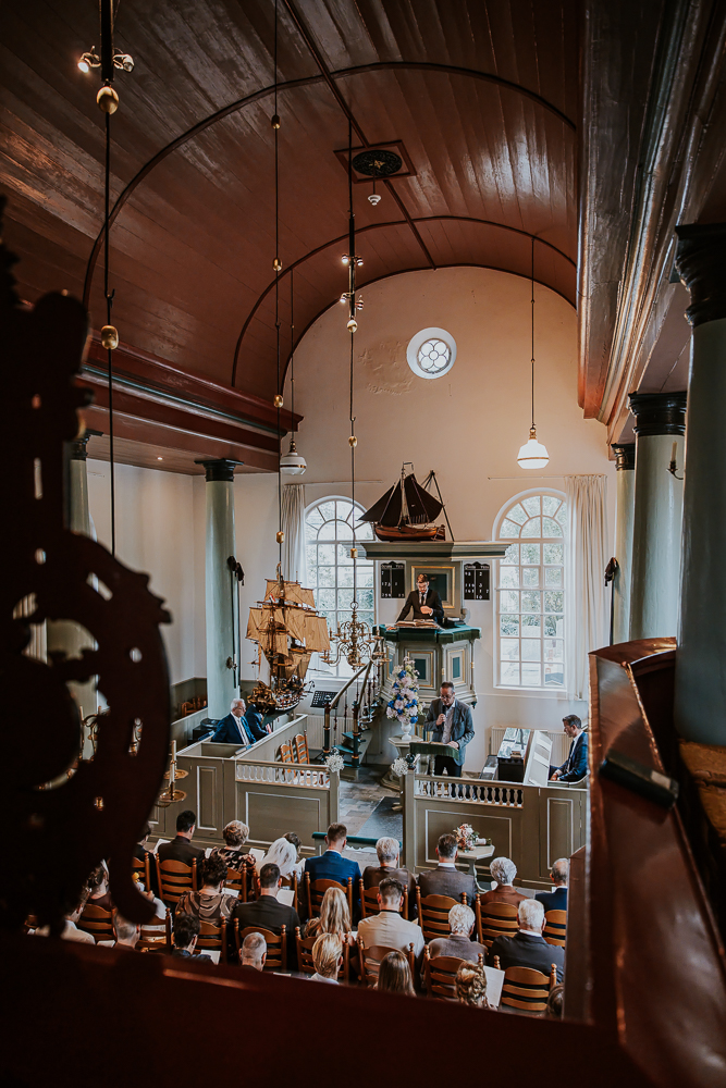 Trouwen in Het Kerkje aan zee op Urk.
